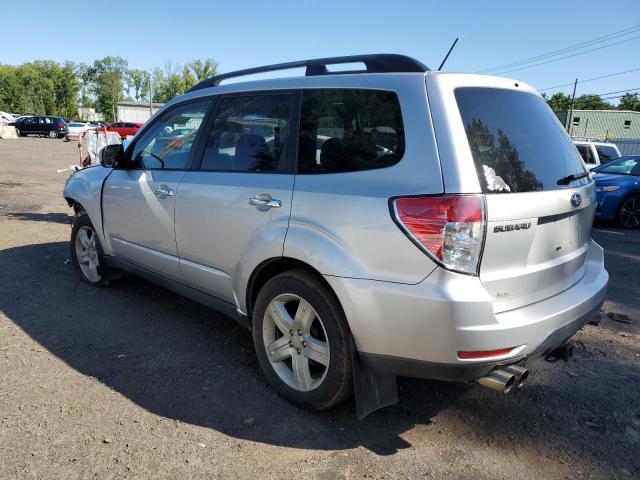 JF2SH63699H770847 - 2009 SUBARU FORESTER 2.5X PREMIUM SILVER photo 2