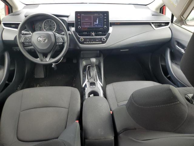 JTDEPMAE5MJ137194 - 2021 TOYOTA COROLLA LE წითელი ფოტო 8