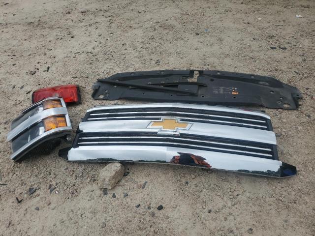 1GC2CUEG2HZ152995 - 2017 CHEVROLET SILVERADO C2500 HEAVY DUTY WHITE photo 12