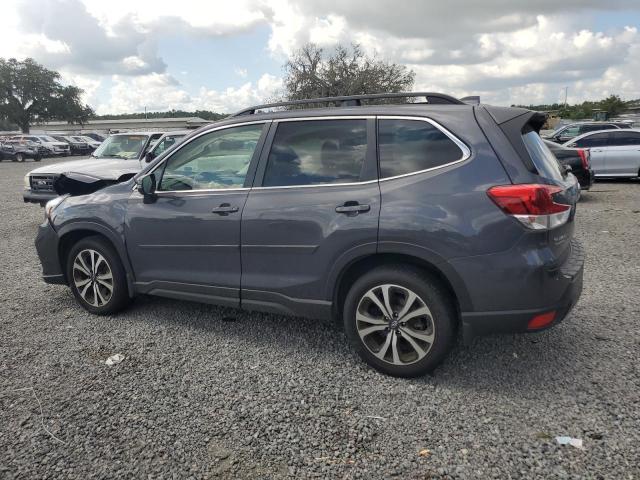JF2SKAUC7MH591904 - 2021 SUBARU FORESTER LIMITED GRAY photo 2