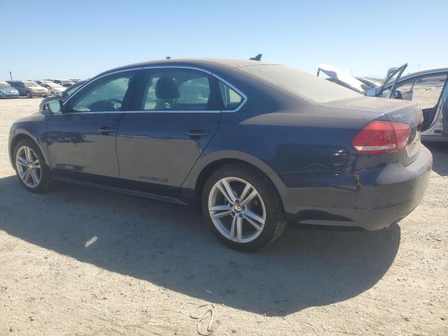 1VWBN7A31EC071870 - 2014 VOLKSWAGEN PASSAT SE BLUE photo 2