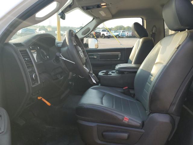 3C6JR7DGXNG173416 - 2022 RAM 1500 CLASS TRADESMAN Weiß Foto 7