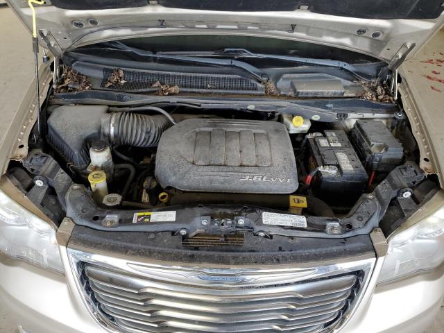 2C4RC1CG1DR683223 - 2013 CHRYSLER TOWN & COU TOURING L GOLD photo 12