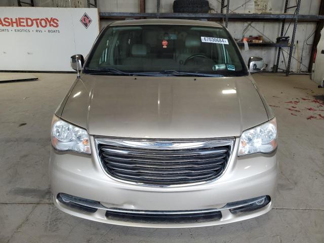 2C4RC1CG1DR683223 - 2013 CHRYSLER TOWN & COU TOURING L GOLD photo 5