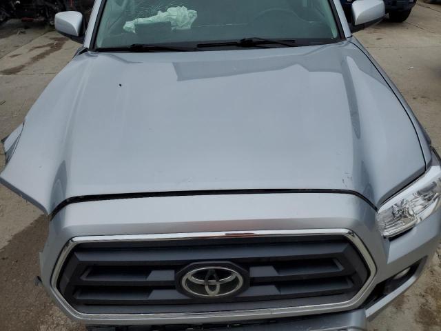3TMCZ5AN8NM472994 - 2022 TOYOTA TACOMA DOUBLE CAB SILVER photo 11
