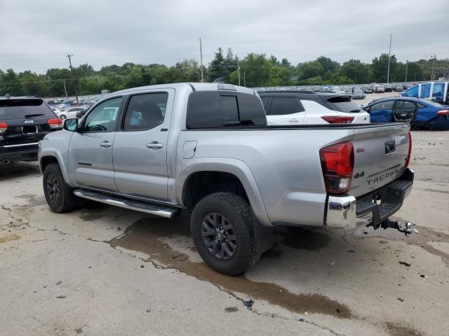 3TMCZ5AN8NM472994 - 2022 TOYOTA TACOMA DOUBLE CAB SILVER photo 2