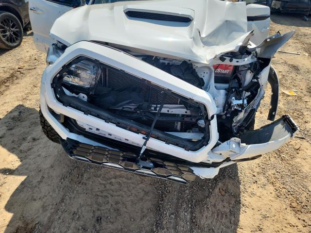 3TMCZ5AN8PM572936 - 2023 TOYOTA TACOMA DOUBLE CAB WHITE photo 11