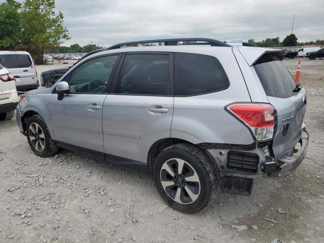 JF2SJAGC3JH530866 - 2018 SUBARU FORESTER 2.5I PREMIUM Silber Foto 2