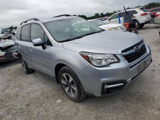 JF2SJAGC3JH530866 - 2018 SUBARU FORESTER 2.5I PREMIUM Silber Foto 4
