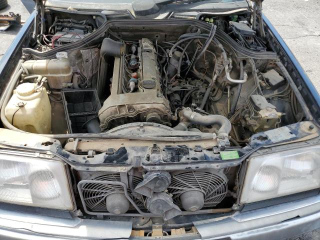 WDBEA32E9RC080616 - 1994 MERCEDES-BENZ E 320 黑色 照片 11