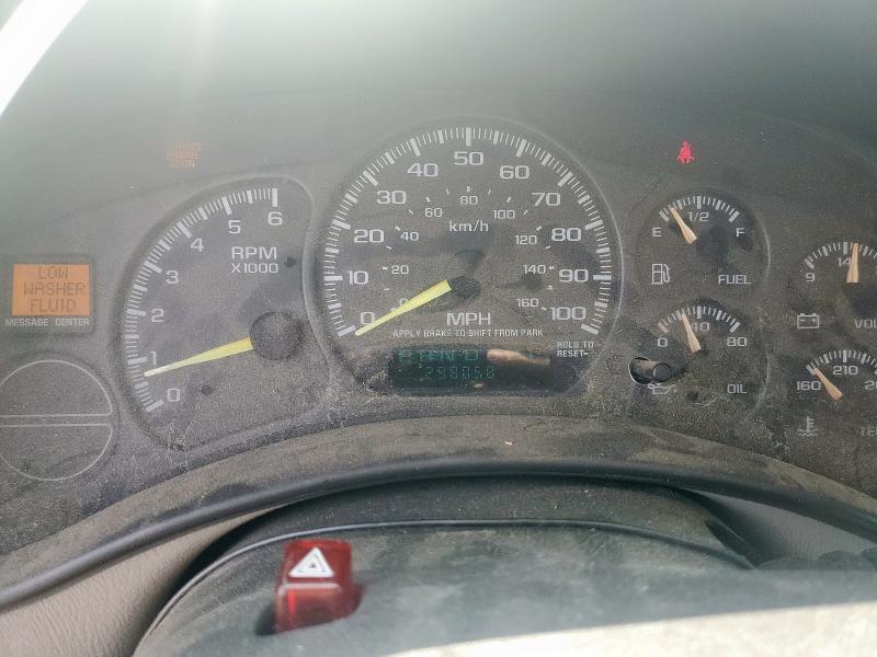 2GCEC19T5Y1131196 - 2000 CHEVROLET SILVERADO C1500 ვერცხლისფერი ფოტო 9