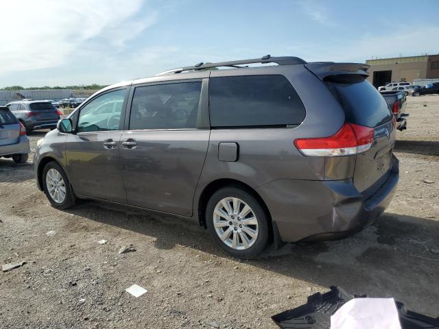 5TDDK3DCXDS059030 - 2013 TOYOTA SIENNA XLE 灰色 照片 2