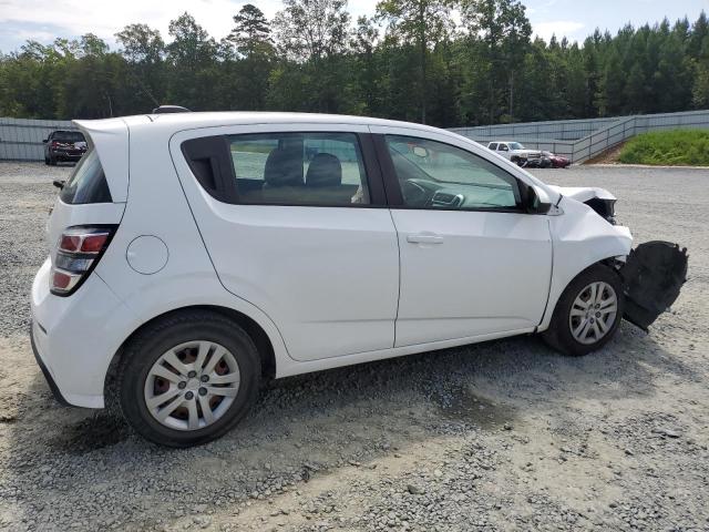 1G1JG6SG8H4161559 - 2017 CHEVROLET SONIC WHITE photo 3