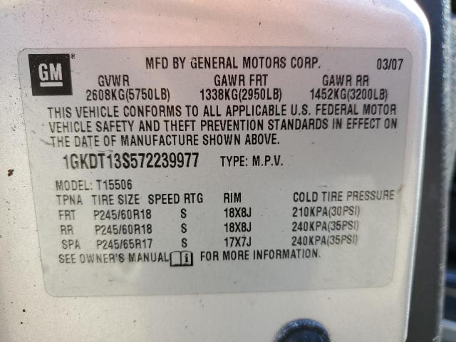 1GKDT13S572239977 - 2007 GMC ENVOY SILVER photo 13