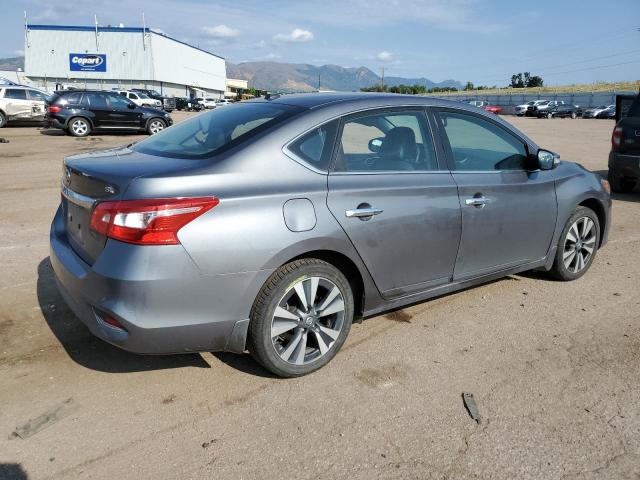 3N1AB7AP4JY228175 - 2018 NISSAN SENTRA S 灰色 照片 3