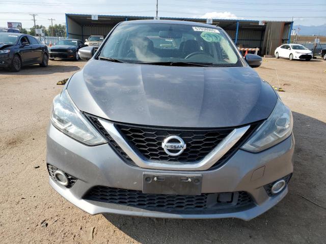 3N1AB7AP4JY228175 - 2018 NISSAN SENTRA S 灰色 照片 5