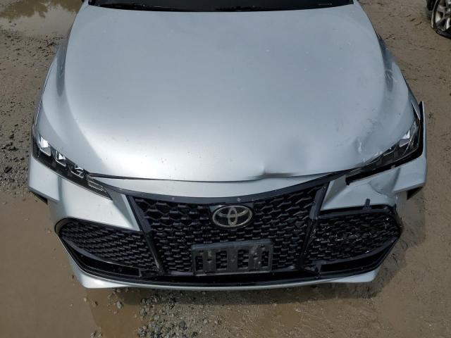 4T1BZ1FBXKU036864 - 2019 TOYOTA AVALON XLE SILVER photo 11