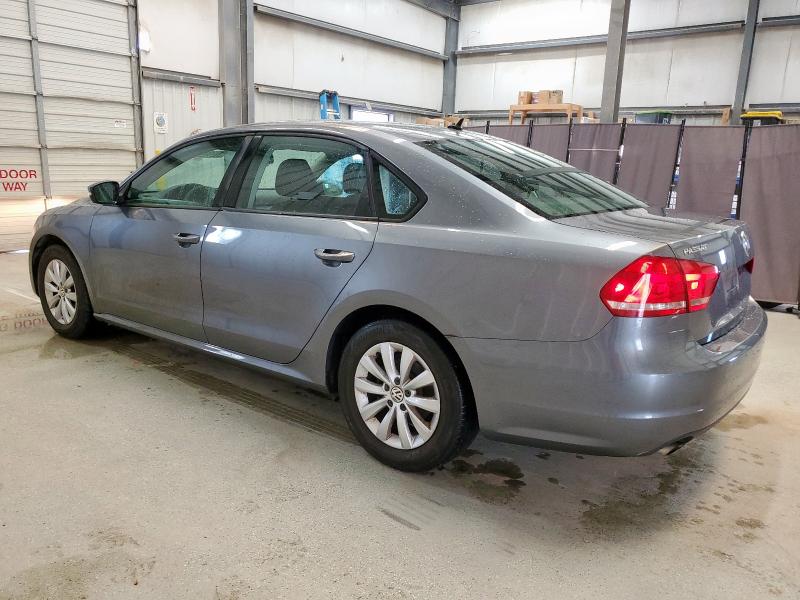 1VWAH7A32DC077940 - 2013 VOLKSWAGEN PASSAT S GRAY photo 2
