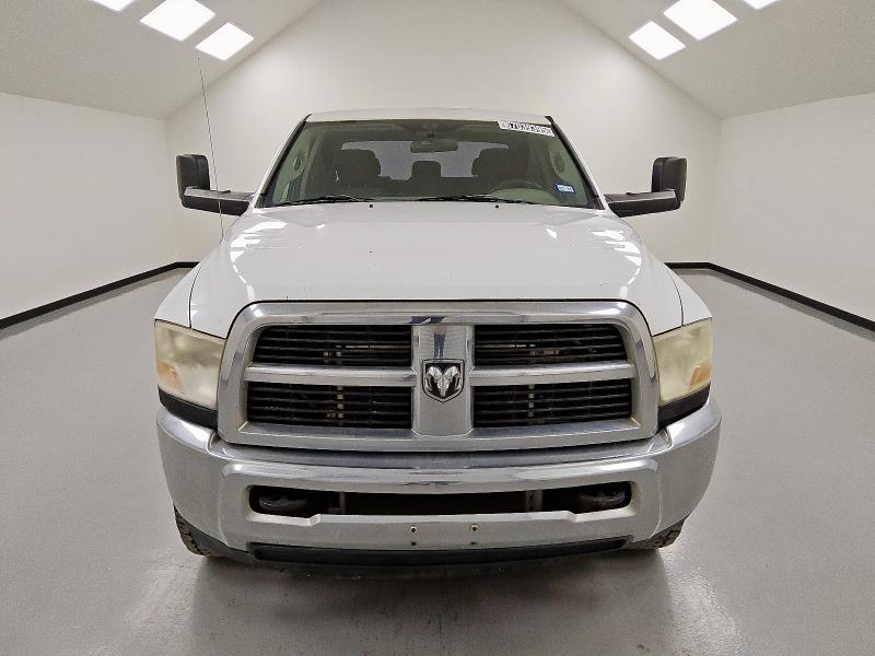 3D7UT2CL7AG189470 - 2010 DODGE RAM 2500 WHITE photo 5