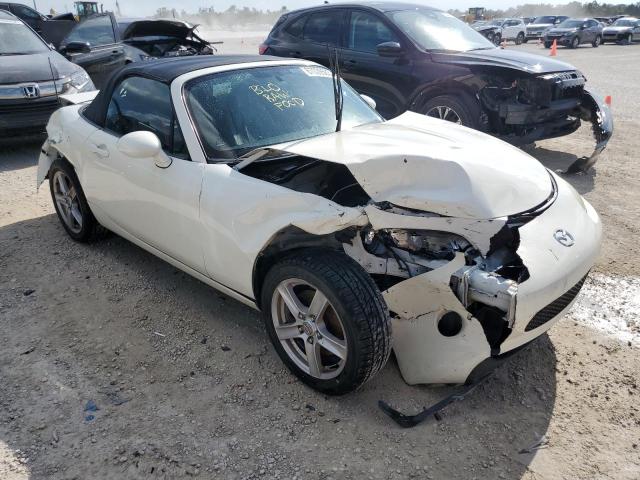 JM1NC25F760107240 - 2006 MAZDA MX-5 MIATA WHITE photo 4