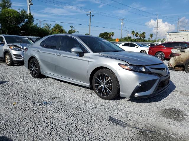 4T1G11AK0PU099631 - 2023 TOYOTA CAMRY SE NIGHT SHADE SILVER photo 4