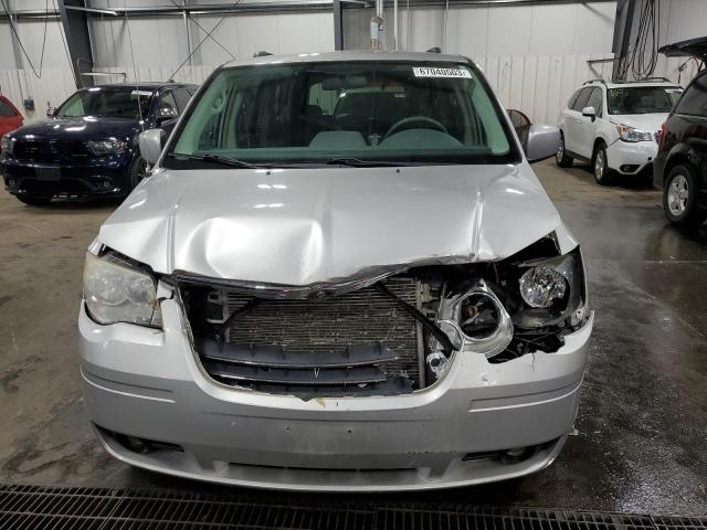 2A4RR5D14AR304687 - 2010 CHRYSLER TOWN & COU TOURING 银色 照片 5