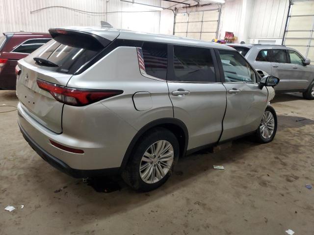 JA4J4TA80NZ015691 - 2022 MITSUBISHI OUTLANDER ES SILVER photo 3