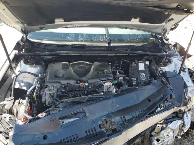 4T1B61HK2JU501951 - 2018 TOYOTA CAMRY XSE SILVER photo 11