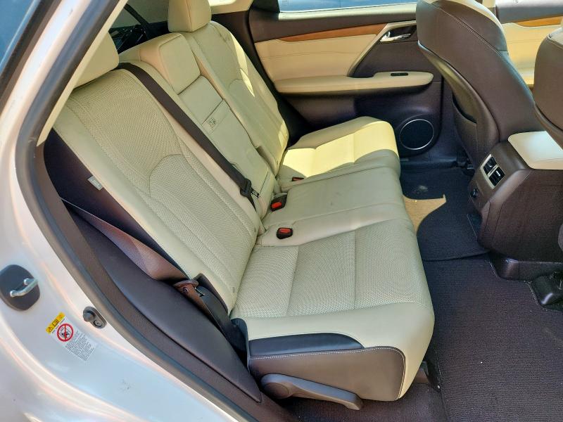 2T2ZZMCA1JC097138 - 2018 LEXUS RX 350 BASE 白色 照片 10