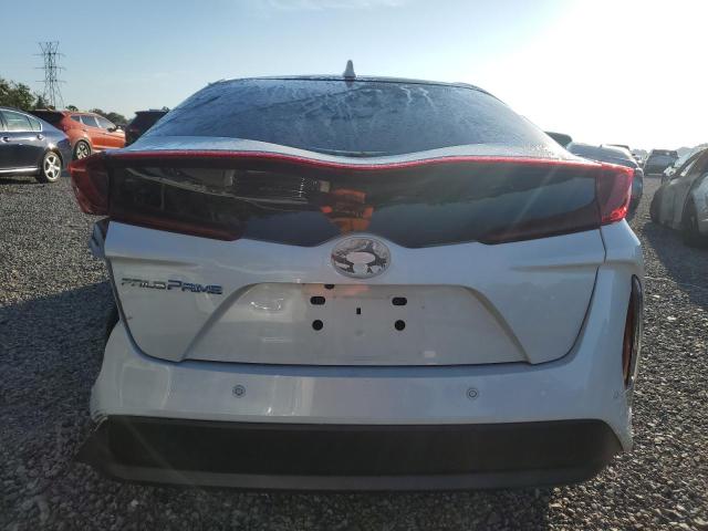 JTDKARFP9J3071938 - 2018 TOYOTA PRIUS PRIM Weiß Foto 6