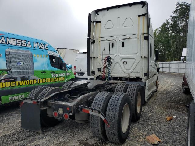 3AKJHHDR3KSKK8237 - 2019 FREIGHTLINER CASCADIA 1 WHITE photo 4