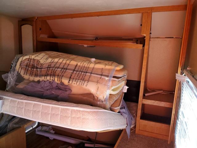 4X4TSMG23BA302931 - 2011 SALM FOREST RIV WHITE photo 6