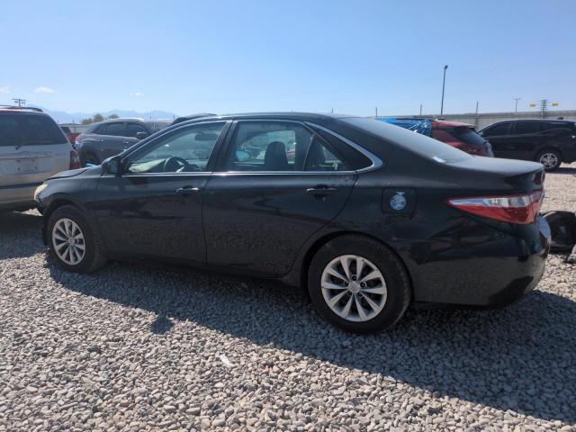 4T4BF1FKXFR447976 - 2015 TOYOTA CAMRY LE BLUE photo 2