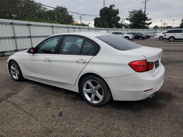 WBA3A5C53DF359681 - 2013 BMW 328 I WHITE photo 2