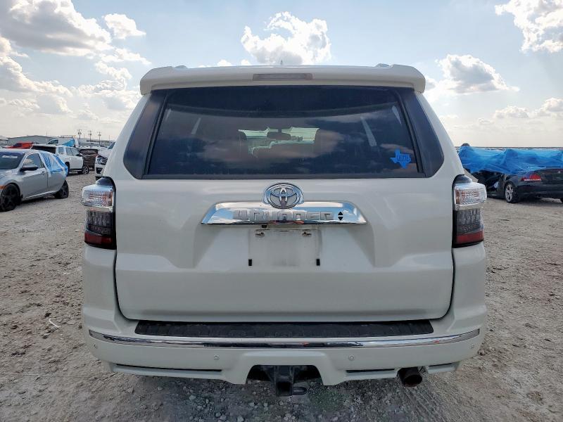 JTEZU5JR7G5135362 - 2016 TOYOTA 4RUNNER SR5 白色 照片 6