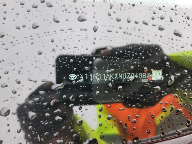 4T1G11AKXNU704087 - 2022 TOYOTA CAMRY SE WHITE photo 12