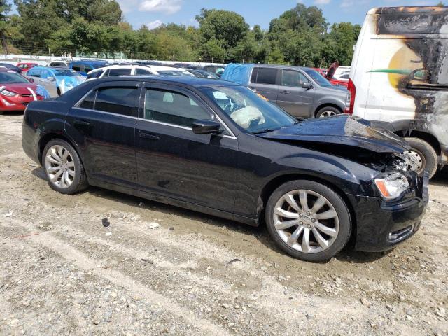 2C3CCAAG6DH707566 - 2013 CHRYSLER 300 BLACK photo 4