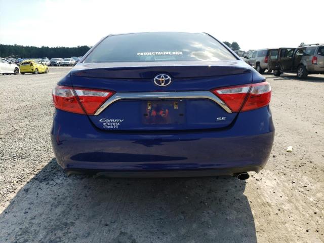 4T1BF1FK8FU883056 - 2015 TOYOTA CAMRY SE LE Mavi foto 6