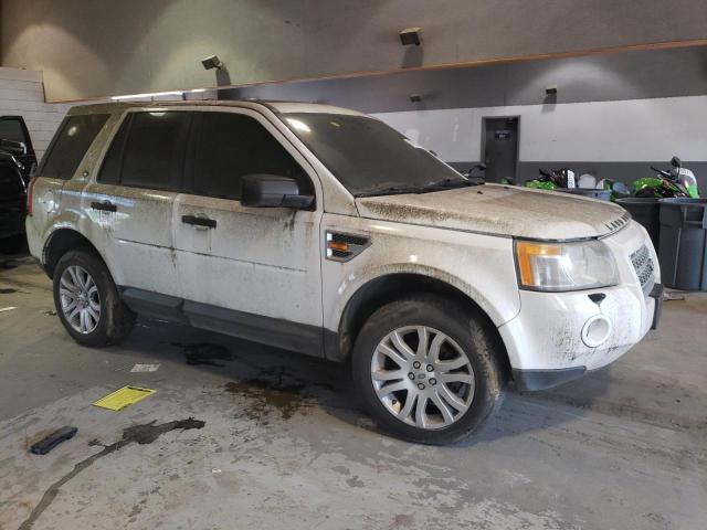 SALFS24N08H043541 - 2008 LAND ROVER LR2 SE TECHNOLOGY WHITE photo 4