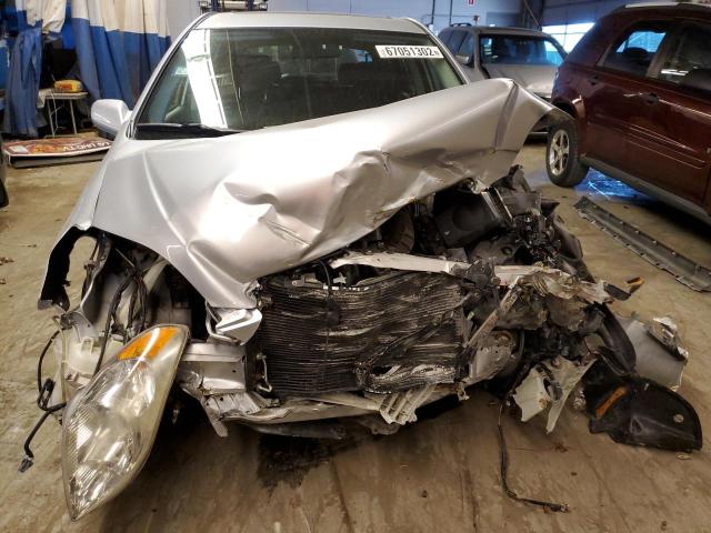 2T1KR32E85C498633 - 2005 TOYOTA COROLLA MA XR SILVER photo 5