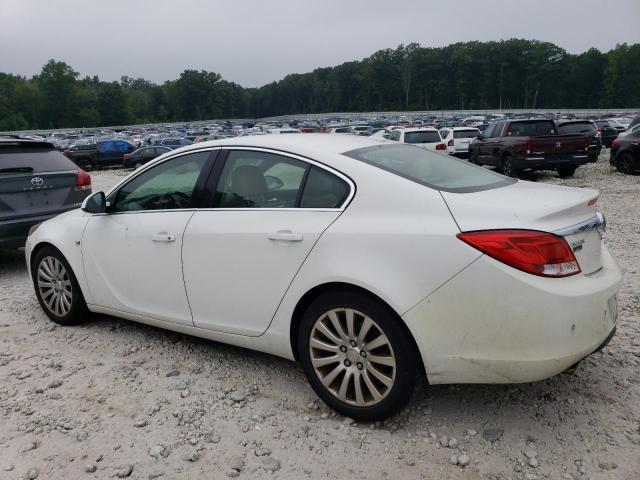 W04GY5GV6B1128126 - 2011 BUICK REGAL CXL WHITE photo 2