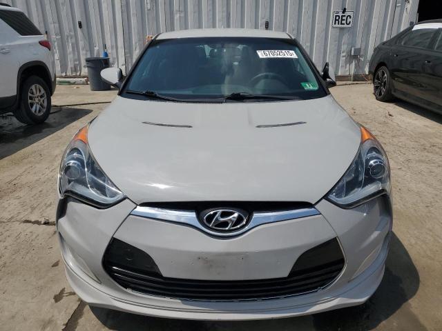 KMHTC6AD2DU131871 - 2013 HYUNDAI VELOSTER 银色 照片 5