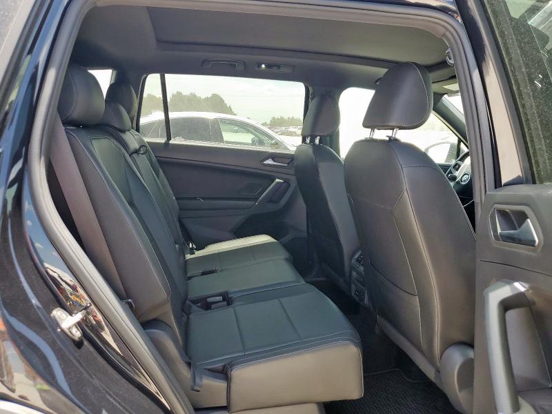 3VV3B7AX1LM123269 - 2020 VOLKSWAGEN TIGUAN SE 黑色 照片 11