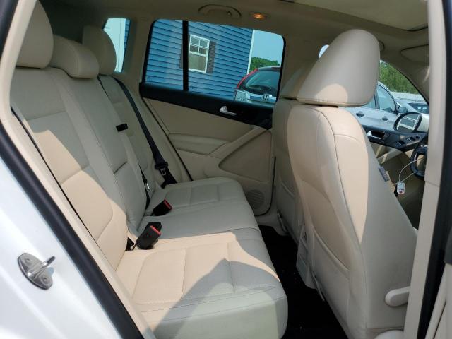 WVGBV7AX6GW032971 - 2016 VOLKSWAGEN TIGUAN S WHITE photo 11