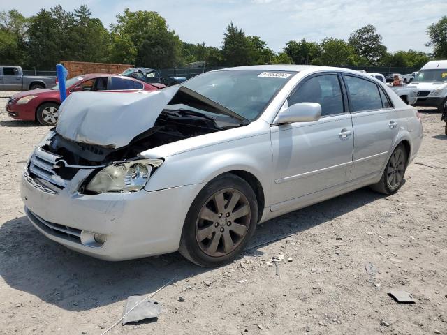 2006 TOYOTA AVALON XL, 