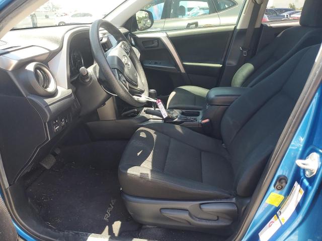 JTMZFREV8JJ734623 - 2018 TOYOTA RAV4 LE Կապույտ լուսանկար 7