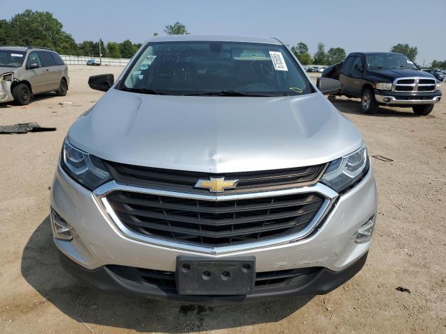 3GNAXHEV3JS508290 - 2018 CHEVROLET EQUINOX LS Srebrny zdjęcie 5