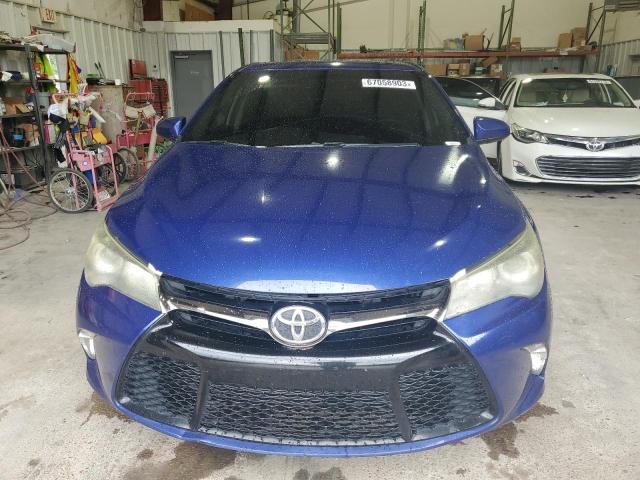 4T1BF1FK8FU957916 - 2015 TOYOTA CAMRY LE BLUE photo 5