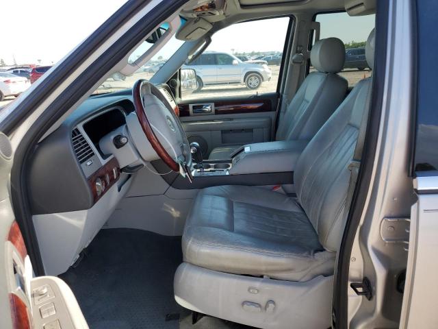 5LMFU27536LJ23416 - 2006 LINCOLN NAVIGATOR 银色 照片 7