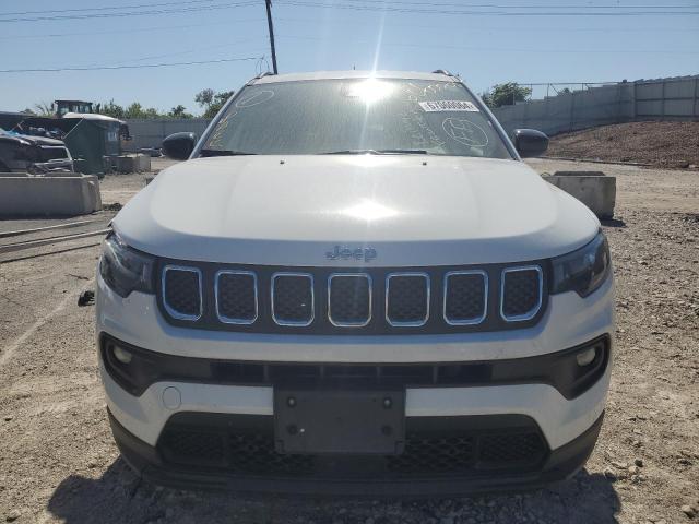 3C4NJDBN3PT561907 - 2023 JEEP COMPASS LATITUDE Blanc photo 5